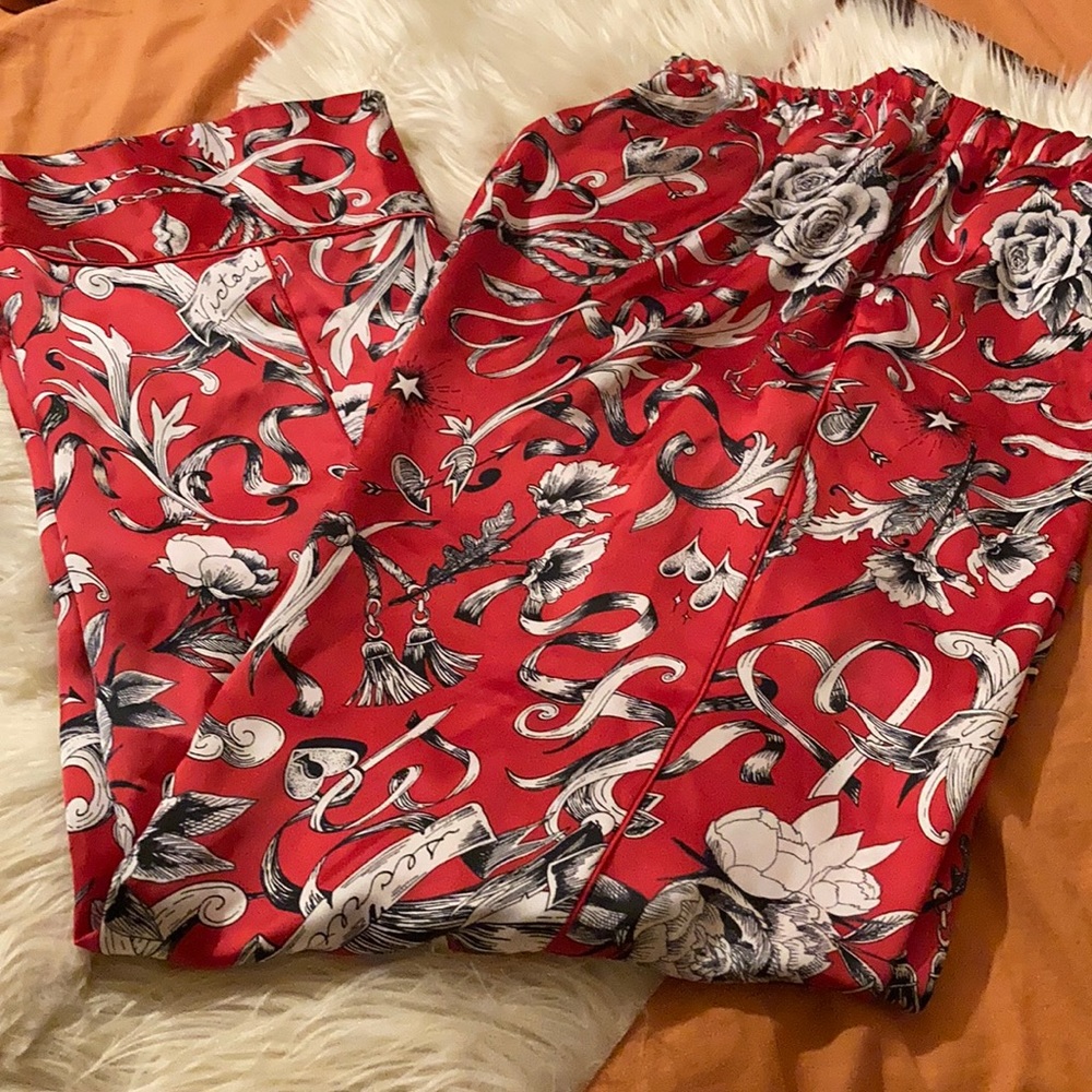 VICTORIA SECRET PAJAMA PANTS SIZE MEDIUM - Picture 2 of 4